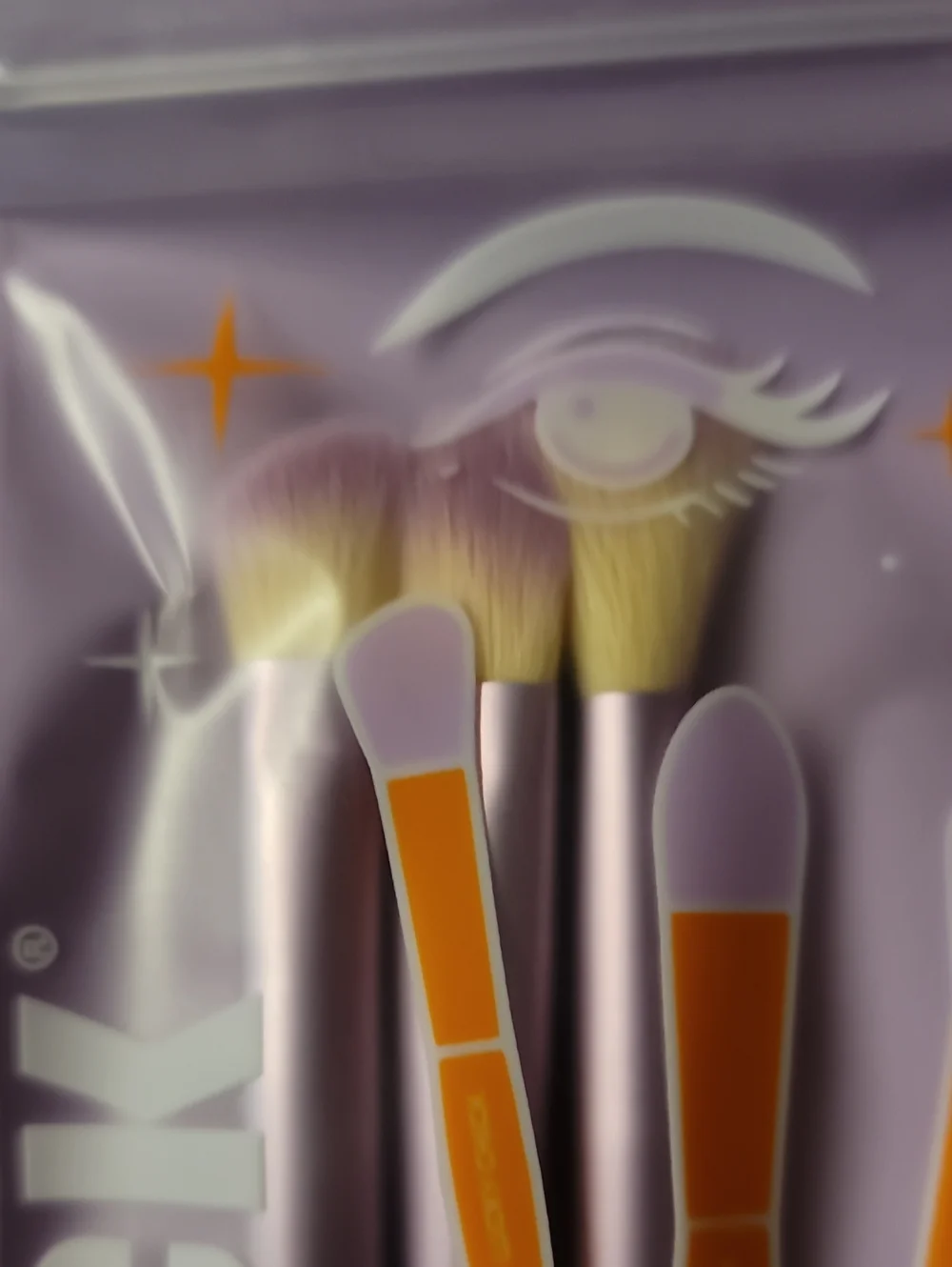 NEW LUCKY CHICK Eye Brush Set Three 3 Brushes Shading & Blending Brushes